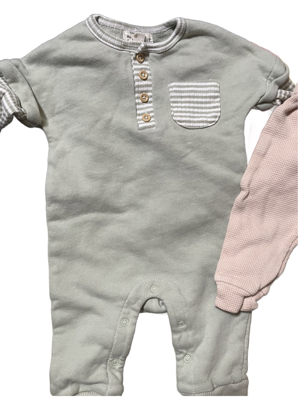 BABY BUNDLE - 19 Pieces - 3-6 Months Rabbit Bear, North Face, Carter’s, Old Navy - Picture 3 of 15